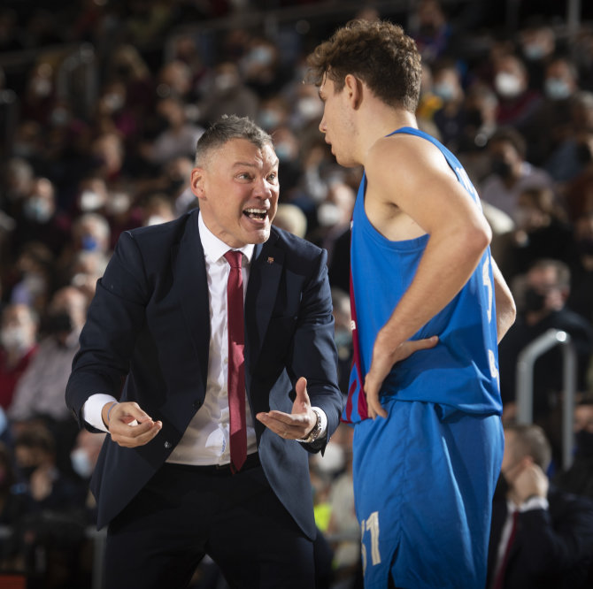 Getty Images/Euroleague.net nuotr./Šarūnas Jasikevičius ir Rokas Jokubaitis