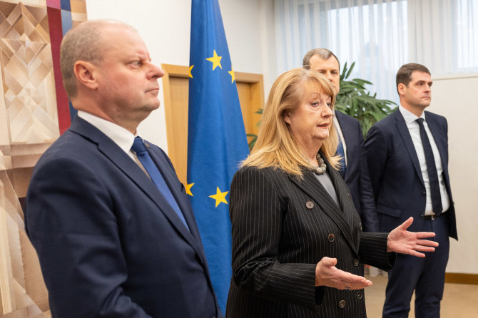 Roberto Riabovo / BNS nuotr./Saulius Skvernelis, Vilija Blinkevičiūtė, Gintautas Paluckas, Remigijus Žemaitaitis