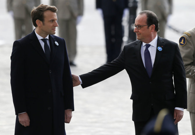 „Scanpix“/AP nuotr./E.Macronas ir F.Hollande'as