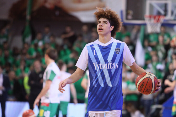 Eriko Ovčarenko / 15min nuotr./LaMelo Ballas