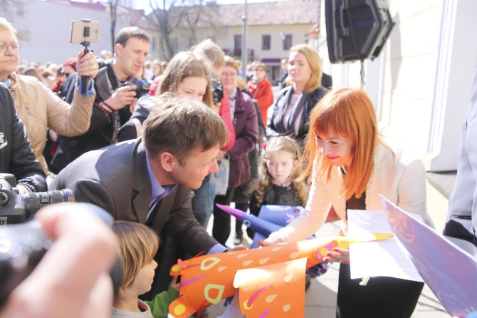 Irmanto Gelūno / 15min nuotr./Vilniuje – protesto akcija dėl ketinimų ilginti mokslo metus