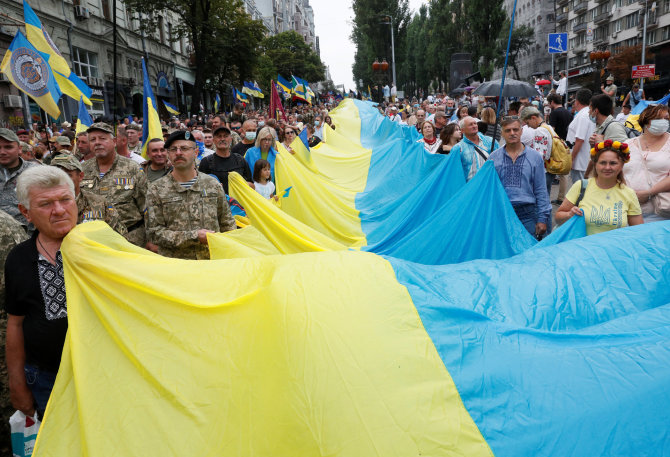 „Reuters“/„Scanpix“ nuotr./Ukrainos vėliava