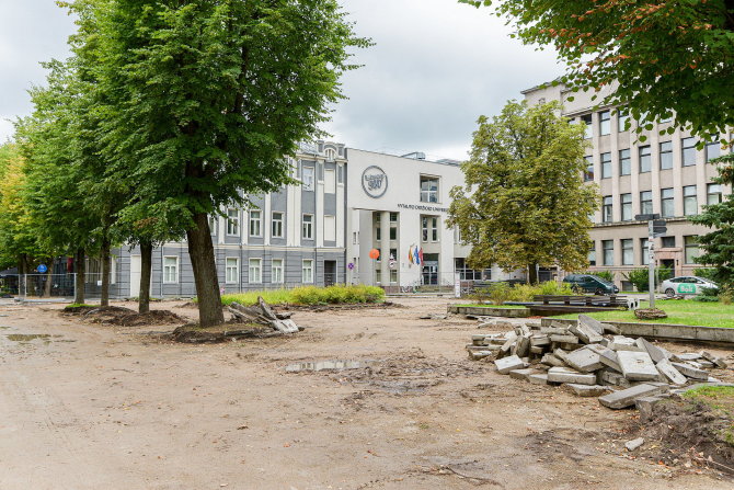 Kauno miesto savivaldybės nuotr./Studentų skveras pradėjus rekonstrukciją