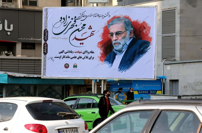 AFP/„Scanpix“ nuotr./Mohseno Fakhrizadeh atvaizdas Teherane