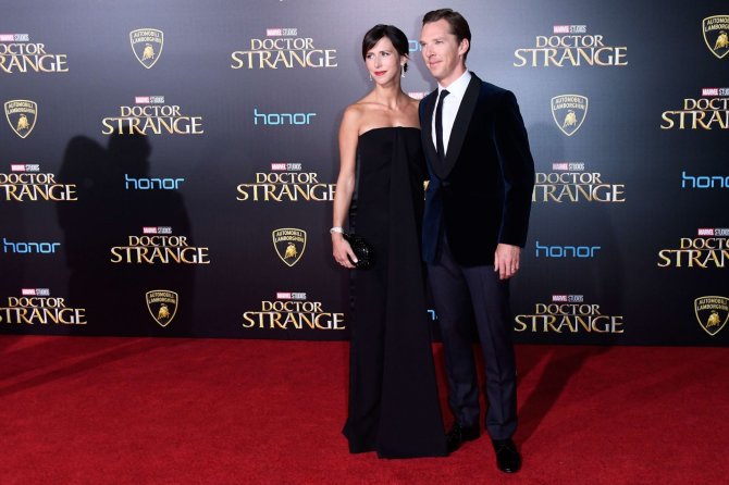 AFP/„Scanpix“ nuotr./Benedictas Cumberbatchas su žmona Sophie Hunter