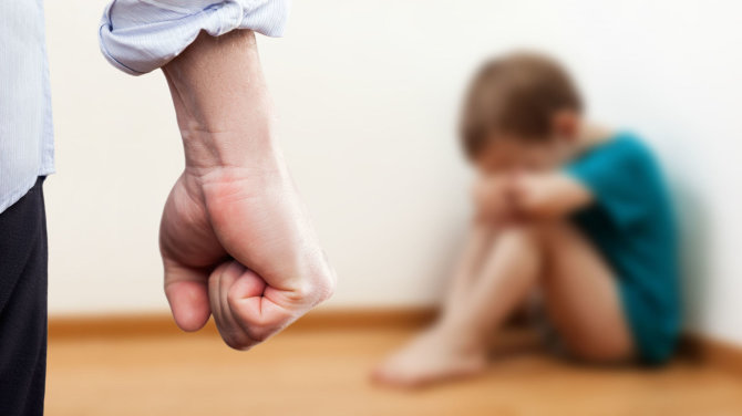 123RF.com nuotr./Smurtas prieš vaikus