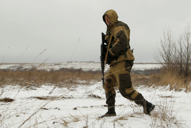 „Reuters“/„Scanpix“ nuotr./Luhansko separatistai Svetlodarsko rajone