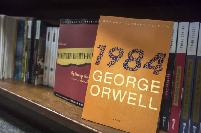 „Scanpix“/„Sipa USA“ nuotr./G.Orwell knyga „1984-ieji“