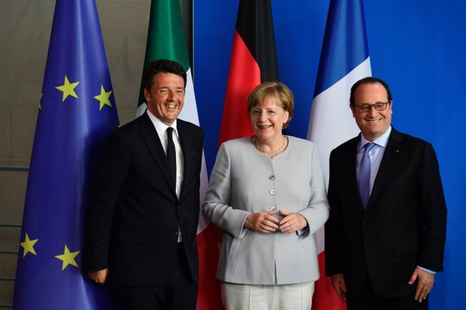 AFP/„Scanpix“ nuotr./Matteo Renzi, Angela Merkel ir Francois Hollande'as
