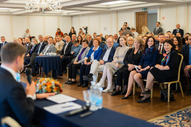 Roberto Riabovo / BNS nuotr./Lietuvos socialdemokratų partijos tarybos posėdis