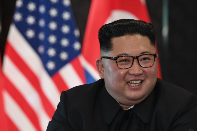 AFP/„Scanpix“ nuotr./D.Trumpo ir Kim Jong Uno susitikimo emocingos akimirkos