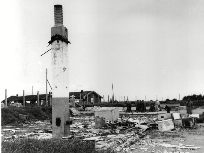 Vida Press nuotr./Buvusios Sylto koncentracijos stovyklos griuvėsiai, nufotografuoti 1945 m.