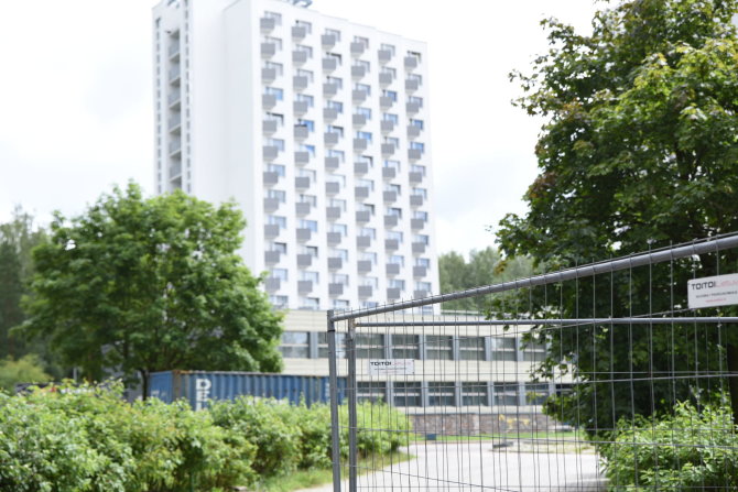 Šarūnės Janušonytės/15min nuotr./Renovuojami studentų bendrabučiai Saulėtekyje