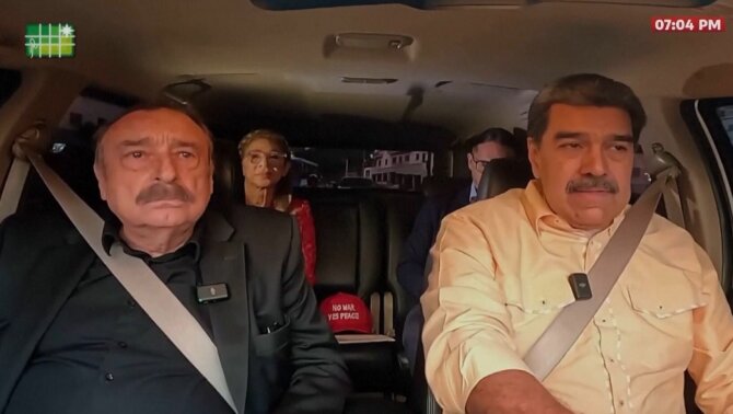 AP/Scanpix/Nicolasas Maduro (dešinėje) ir jo žmona Cilia Flores (gale)