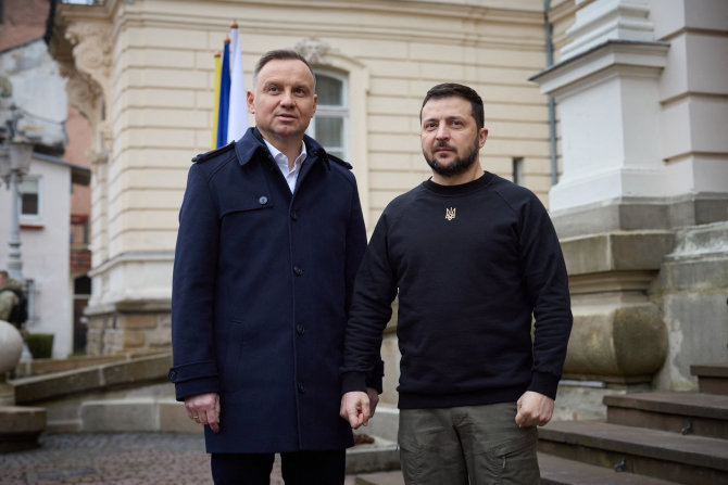 „AFP“/„Scanpix“/Lenkijos prezidentas Andrzejus Duda ir Ukrainos lyderis Volodymyras Zelenskis