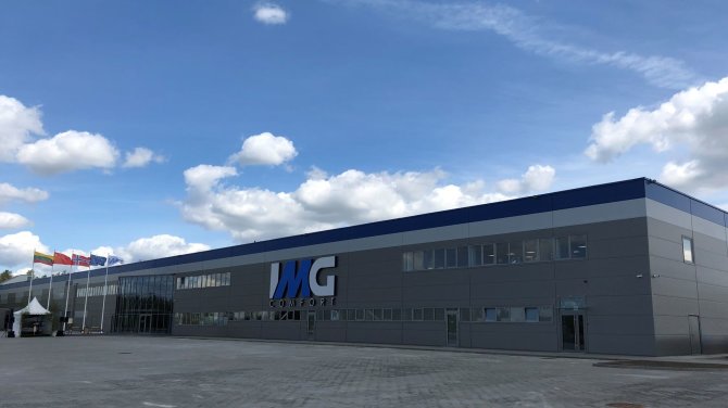 Bendrovės nuotr./Panevėžio LEZ atidaroma norvegų „IMG Lithuania“ baldų gamykla ir distribucijos centras