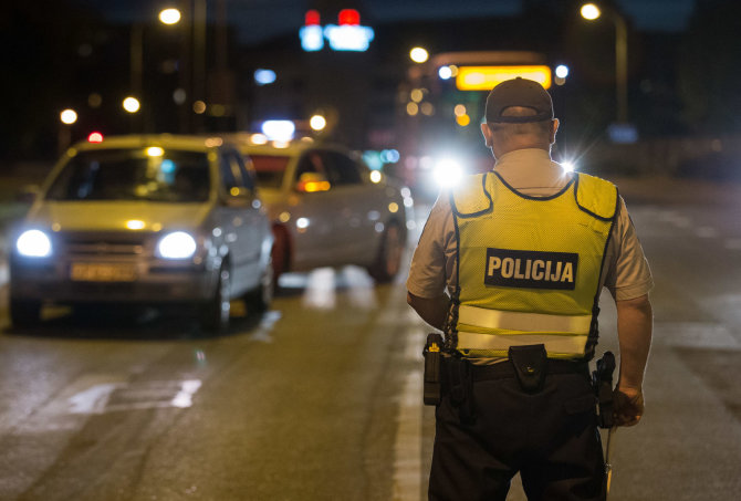 Žygimanto Gedvilos / 15min nuotr./Naktinis policijos reidas