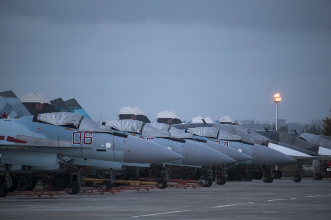 „Scanpix“/AP nuotr./Rusijos naikintuvai Sirijoje