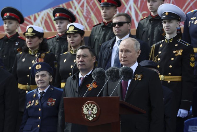 AP/Scanpix/Vladimir Putin at the Victory Day parade in Moscow
