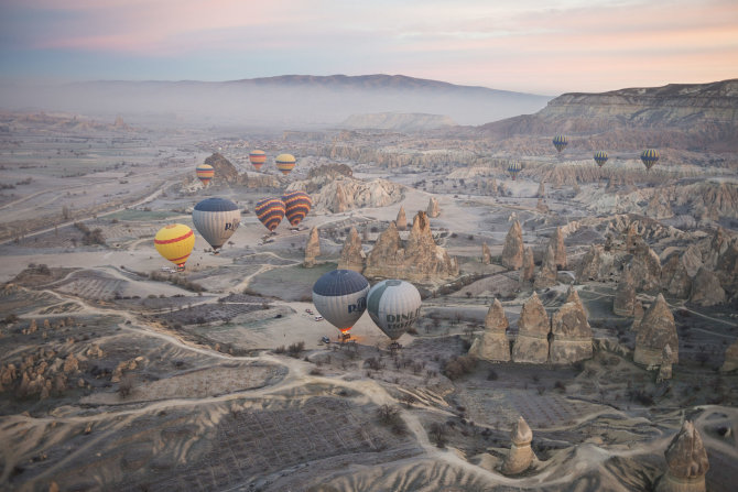 Vida Press nuotr./Skrydis oro balionu Kapadokijoje, Turkijoje