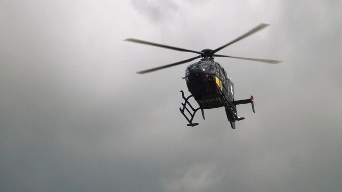 15min.lt/Audriaus Gavėno nuotr./VSAT sraigtasparnis „Eurocopter“ prie VU ligoninės Santariškių klinikų