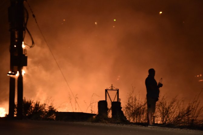 AFP/„Scanpix“ nuotr./Gaisras Graikijoje