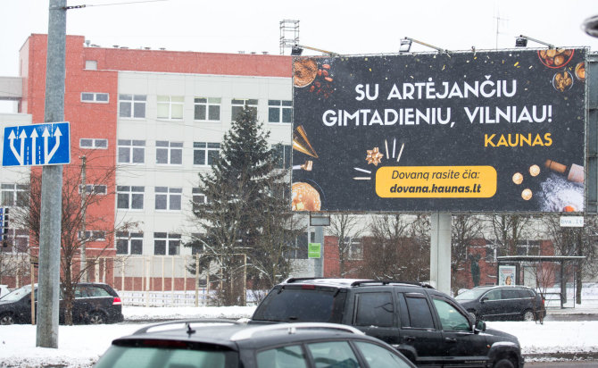 Luko Balandžio / 15min nuotr./Kaunas sveikina Vilnių su gimtadieniu