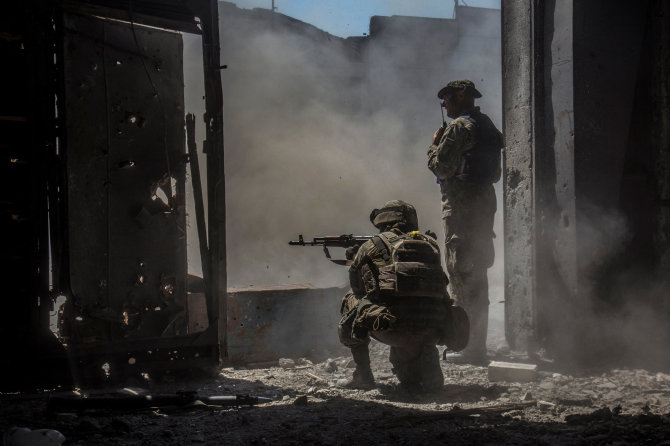 „Reuters“/„Scanpix“ nuotr./Ukrainos kariai Sjevjerodonecke