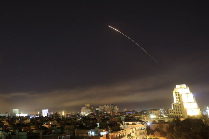 „Scanpix“/AP nuotr./JAV smogė taikiniams Sirijoje