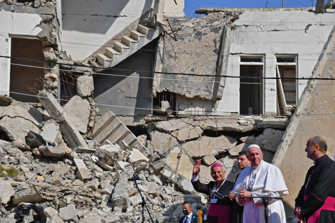 AFP/„Scanpix“ nuotr./Popiežius Pranciškus Mosule