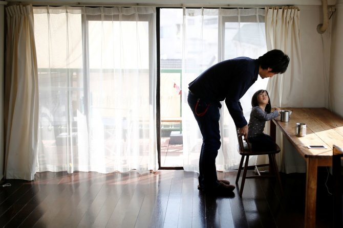 „Reuters“/„Scanpix“ nuotr./Minimalistinis japonų namų interjeras atspindi gyvenimo požiūrį – neturėti daugiau nei reikia