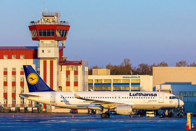 Bendrovės nuotr./Oro bendrovės „Lufthansa“ lėktuvas