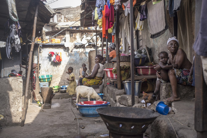 Samuelio Hauensteino Swano nuotr./Vietos žmonių gyvenimas Siera Leonėje