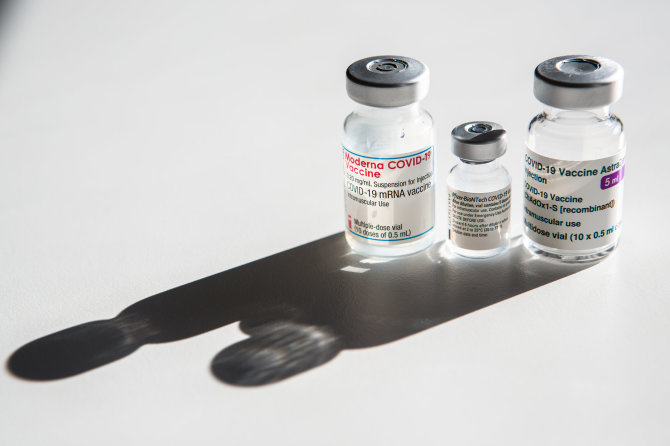 „Scanpix“ nuotr./„Moderna“, „Pfizer/BioNTech“ ir „AstraZeneca“ vakcinos