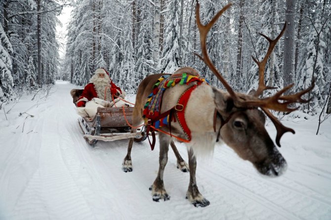 „Reuters“/„Scanpix“ nuotr./Kalėdų Senelis laukia švenčių Laplandijoje