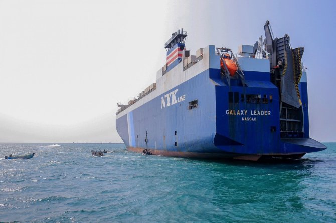 AFP/„Scanpix“ nuotr./Husių užgrobtas laivas „Galaxy Leader“