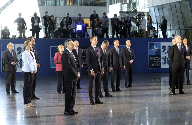 „Scanpix“/AP nuotr./Gitanas Nausėda NATO viršūnių susitikime