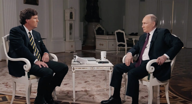 ZUMAPRESS / Scanpix nuotr./Vladimiro Putino interviu Tuckeriui Carlsonui