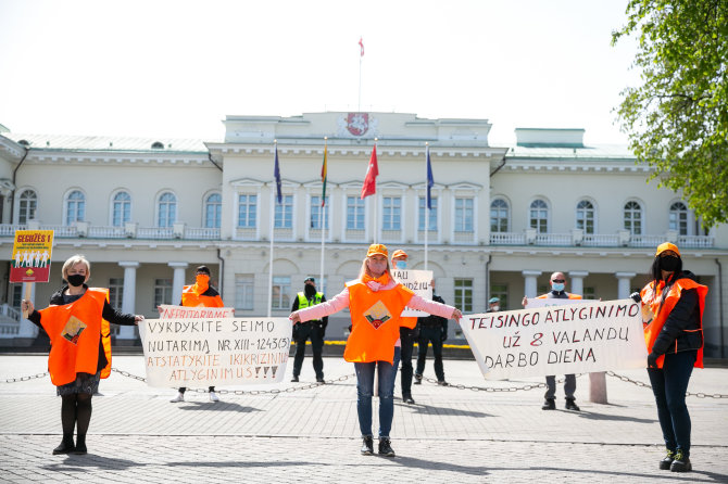 Žygimanto Gedvilos / 15min nuotr./Tarptautinė darbo diena minima piketu