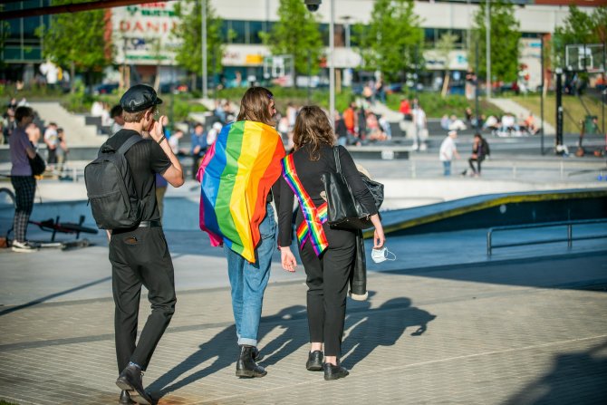 Arno Strumilos / 15min nuotr./Detoksikacija: dviračių mynimas ir piknikas už LGBTQ+ šeimas