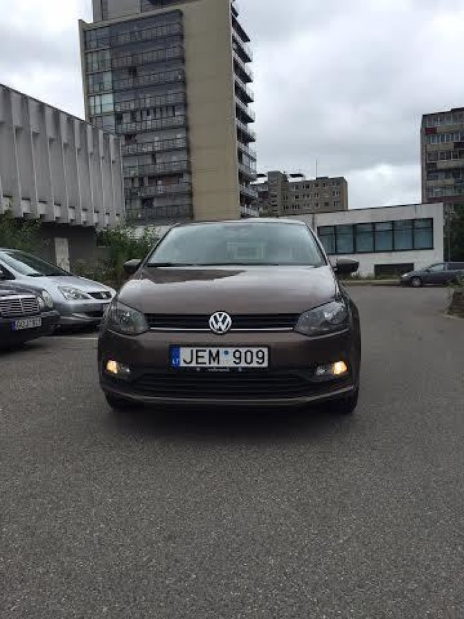 „Mollerauto“ nuotr./Sugrupuotų žibintų pavyzdys automobilyje „Volkswagen Polo“
