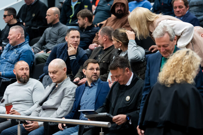 Žygimanto Gedvilos / BNS nuotr./Teismo posėdis dėl prie Seimo vykusių riaušių