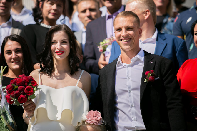 Josvydo Elinsko / 15min nuotr./Igno Barkausko ir Gabijos Veronikos Puzonės vestuvių akimirka