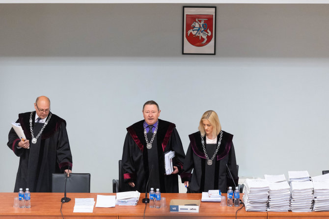 Lukas Balandis / BNS nuotr./Baudžiamoji byla, kurioje 87 asmenys kaltinami dėl 2021 m. rugpjūtį prie Seimo vykusių riaušių