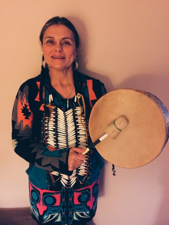   Carrie Chilcott asmeninė nuotr./ Carrie Chilcott – viena iš pirmųjų Kanados indėnų palikuonių