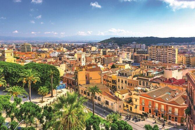 Shutterstock nuotr. / Sardinijoje veiklos ras ir mėgstantys lankyti istorinius objektus