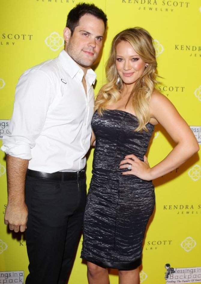 AOP nuotr./Hilary Duff ir Mike'as Comrie