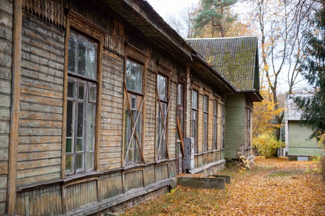 Žygimanto Gedvilos / 15min nuotr./Apleista infekcinių ligų ir tuberkuliozės ligoninė Žvėryne