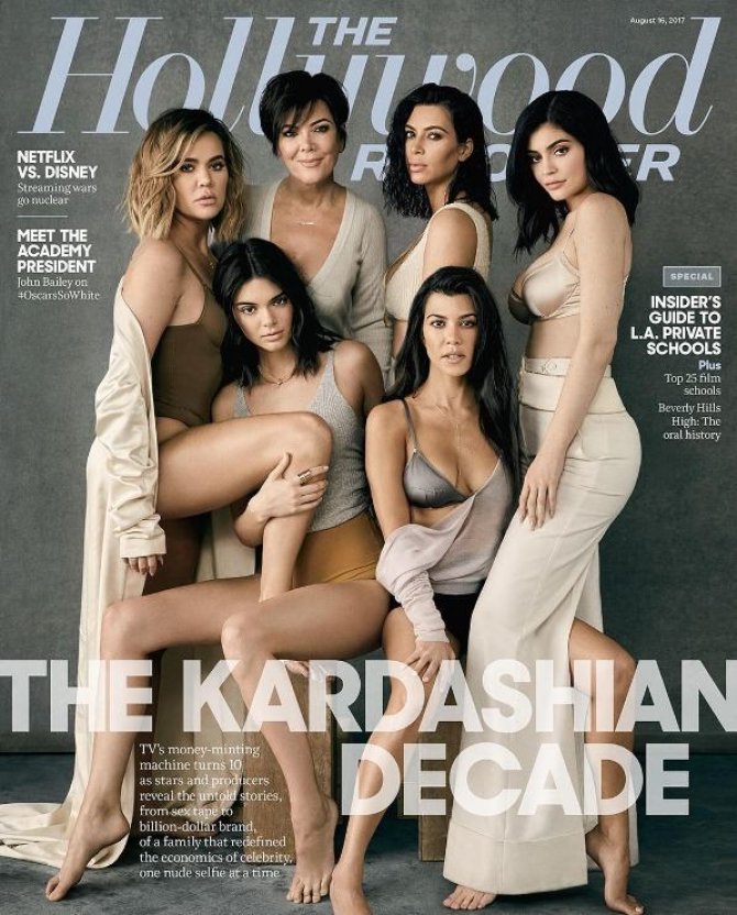 „Instagram“ nuotr./Seserys Kim, Khloe ir Kourtney Kardashian bei Kylie ir Kendall Jenner su mama