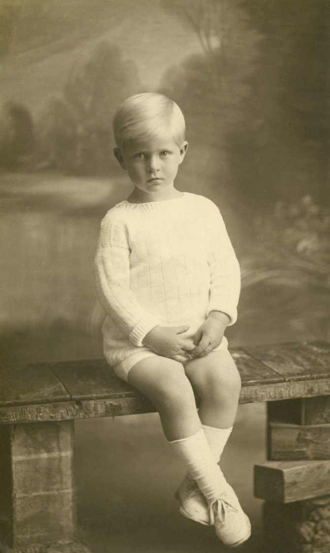 „Scanpix“ nuotr./Princas Philipas vaikystėje (1927 m.)